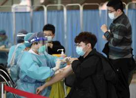 Chinese universities begin COVID-19 vaccine rollout